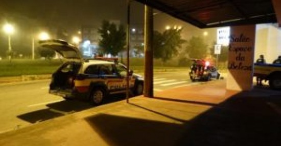 Homem vai para a igreja e tem Chevette furtado